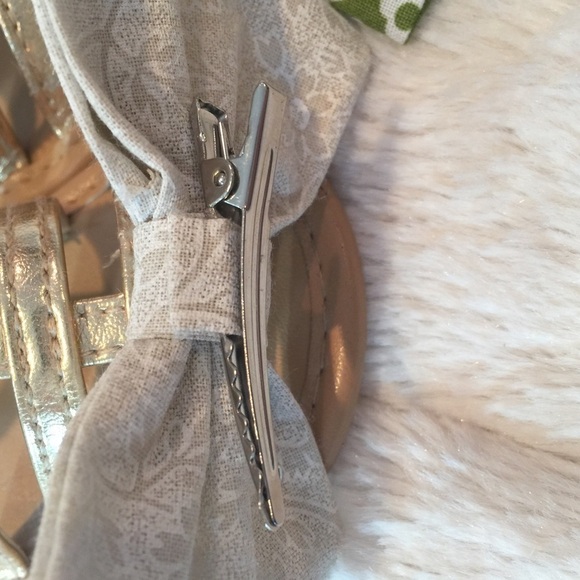 HANDMADE Polka Dot Boutique Large Bow - Picture 2 of 2